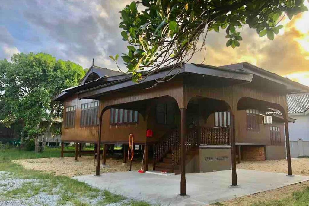 De Rhumaa Homestay Куала Теренгану Екстериор снимка