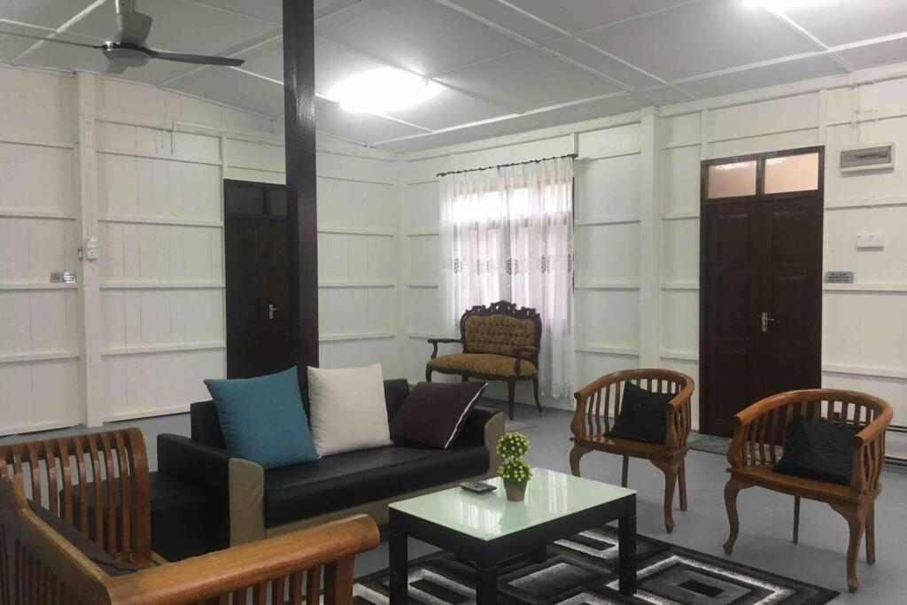 De Rhumaa Homestay Куала Теренгану Екстериор снимка